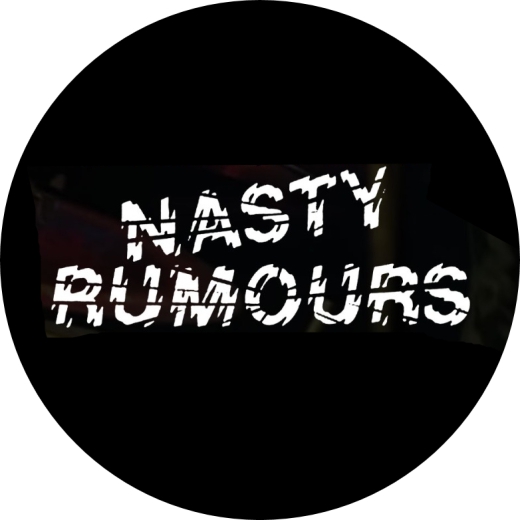 Nasty Rumours Motiv 1 Anstecker mit Sicherheitsnadel Ø 25mm