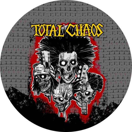 Total Chaos Motiv 1 Anstecker mit Sicherheitsnadel Ø 25 mm