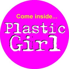 Plastic Girl Come inside Motiv 1 Anstecker mit Sicherheitsnadel Ø 25mm