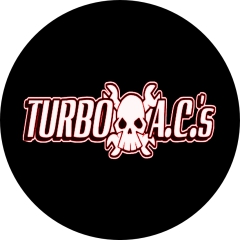 Turbo A.C.´s Motiv 1 Anstecker mit Sicherheitsnadel Ø 25mm