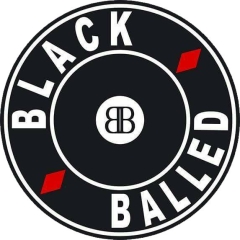 Blackballed Motiv 1 Anstecker mit Sicherheitsnadel Ø 25 mm