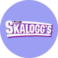 Skalogg´s, The Skalogg´s Motiv 1 Anstecker mit Sicherheitsnadel Ø 25 mm