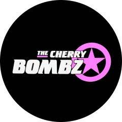 Cherry Bombz, The Cherry Bombz Motiv 2 Anstecker mit Sicherheitsnadel Ø 25mm